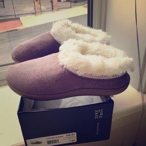 naturalizer house slippers